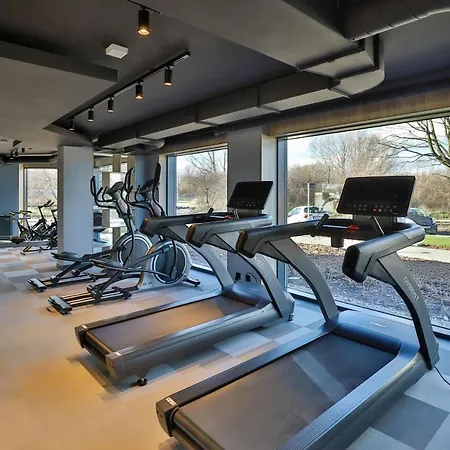Elegant Pastel Letnicka With Gym & Parking By Renters *